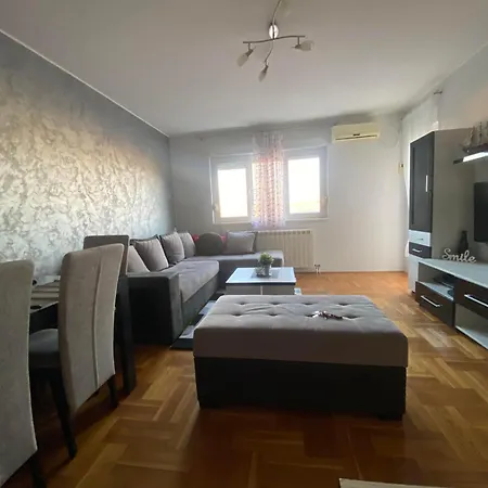 Apartment Malina 24 *